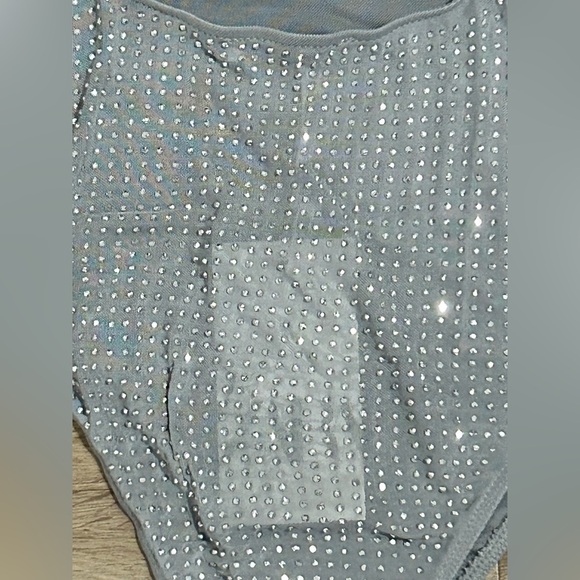 Gray  rhinestones Textured Sleeveless Bodysuit - Picture 3 of 4